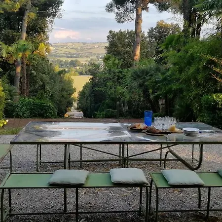 Elegante Nella Nostra D Epoca * Passo di Treia